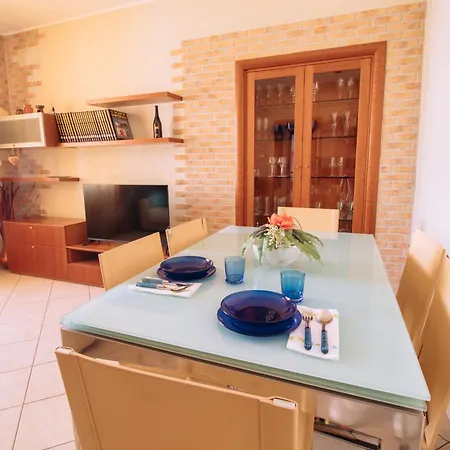 Apartment Flat With High Speed Internet *