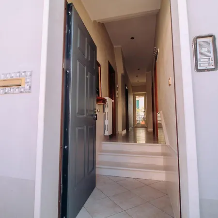 Flat With High Speed Internet 公寓