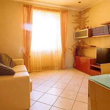 Apartment Flat With High Speed Internet *
