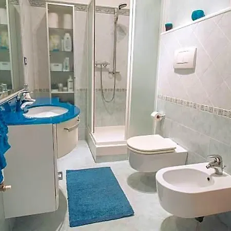 Apartment Flat With High Speed Internet *