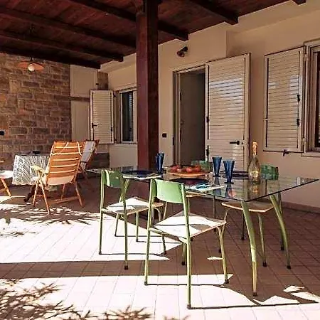 Flat With High Speed Internet Apartment *